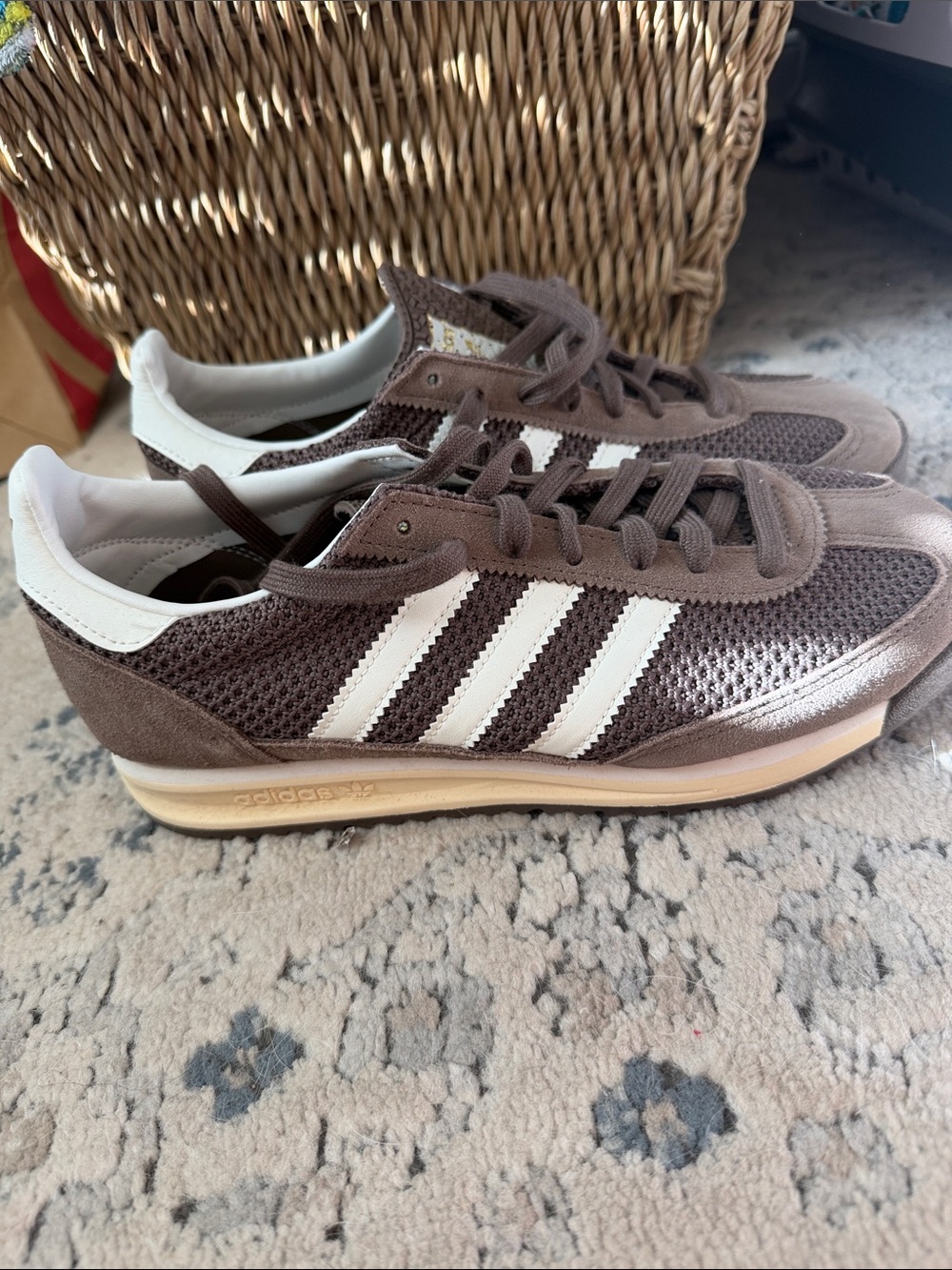 *Never worn* adidas Originals Brown Knit & Suede Sneakers – Men’s 8